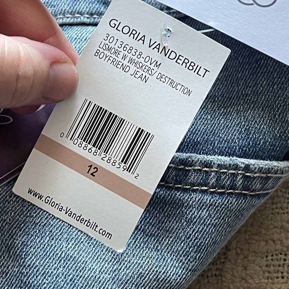 Gloria Vanderbilt NWT Boyfriend Jean distressed light wash jeans - Picture 10 of 14